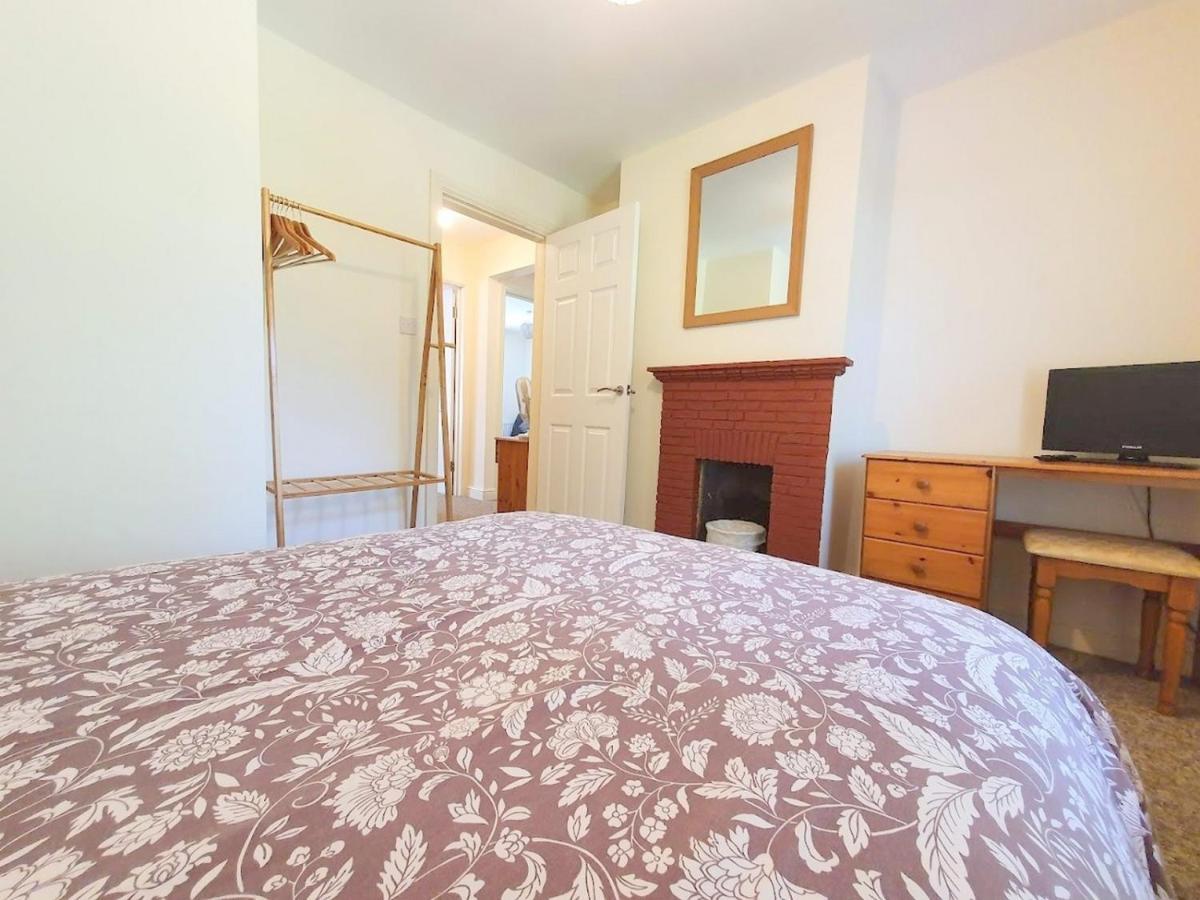 Bassett Flat With 2 Bedrooms And Superfast Wi-Fi Sittingbourne Exterior foto